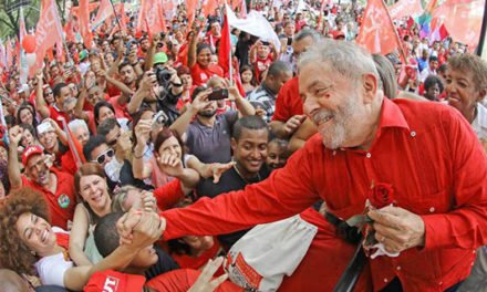 PT deve apresentar pré-candidatura de Lula dia 9 de junho, diz revista