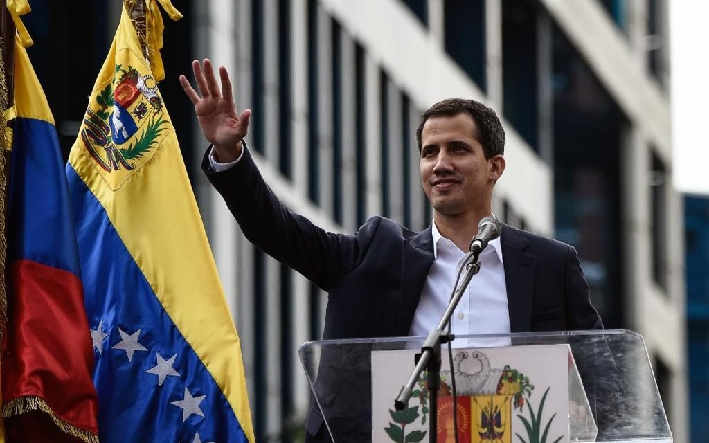 Quem é Juan Guaidó, que se autodeclarou presidente interino da Venezuela