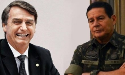 Bolsonaro chega nesta segunda à Suíça; Mourão assume a Presidência