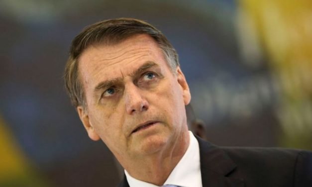 Bolsonaro comanda nesta terça primeira reunião ministerial após cirurgia e demissão de Bebianno